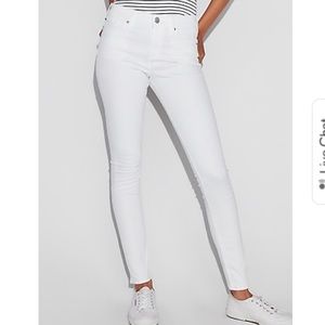 NWT Express Midrise White Jeans
